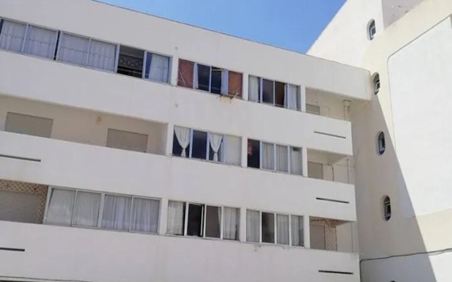 2 Bed Flat - Sleeps 5 - Parking - Wifi