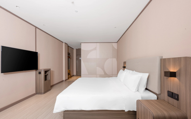 HanTing Hotel (Xianyang Wugong County Industrial Park)
