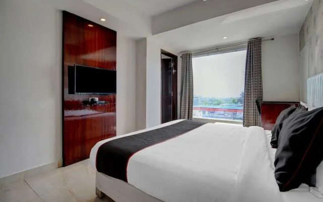 Hotel Broadway by OYO Rooms