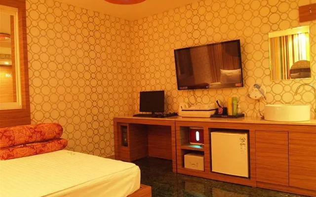W Motel