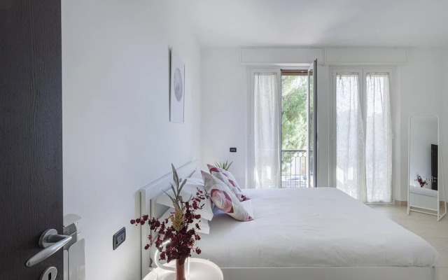 Shelley Apartments - Waves by Wonderful Italy