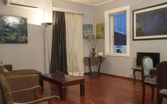 Home plus Acropolis View