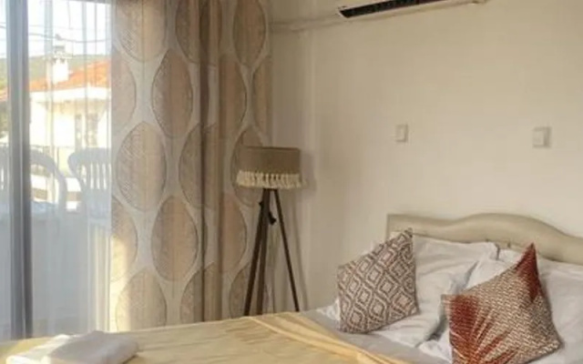 Deniz Kızı Otel Çeşme