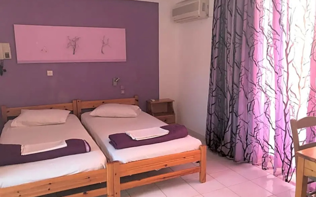 Tholos Rooms