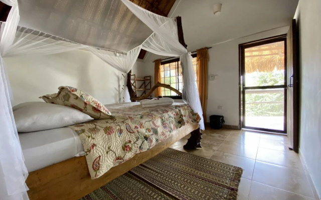 Quetzal Dorado Ecolodge