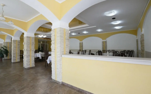 Hotel Aurora Plus
