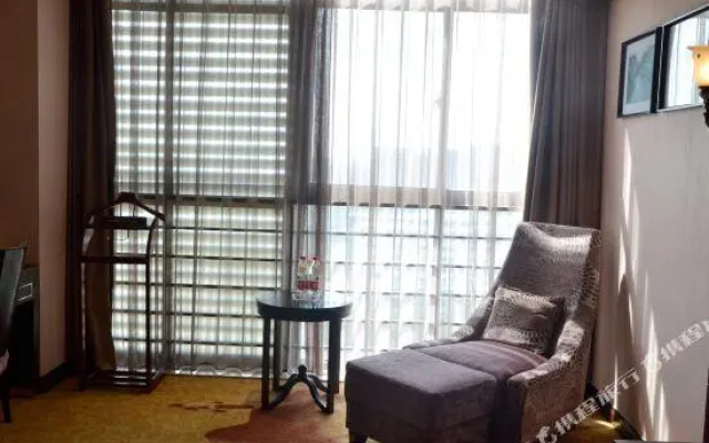 Sanhe International Hotel