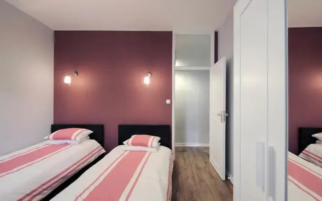 Make Yourself At Home - Porto
