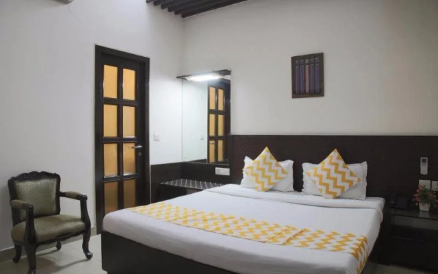 FabHotel Daffodils Inn Connaught Place