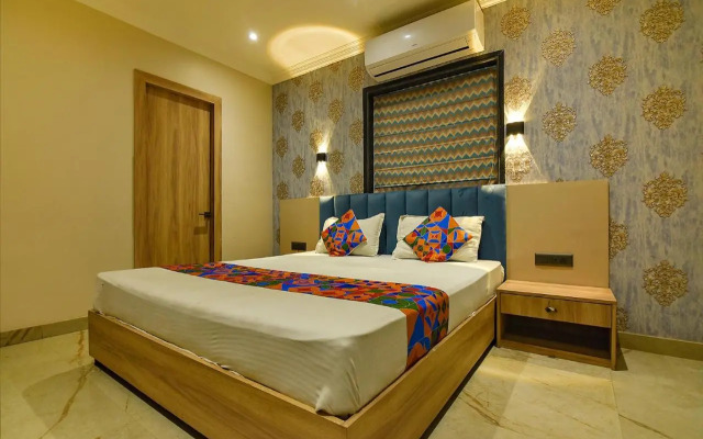 FabHotel Clive Regency Lovelock