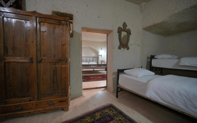 View Cave Hotel