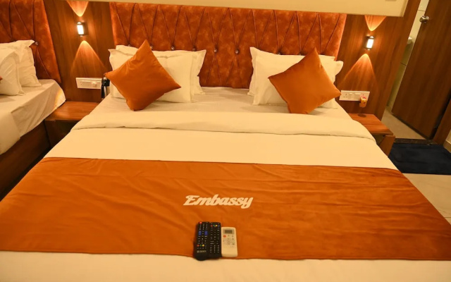 Hotel Embassy INN