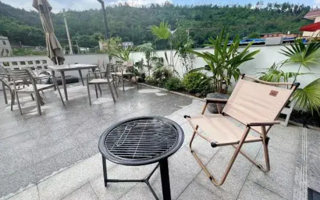 YunMan Hot Spring