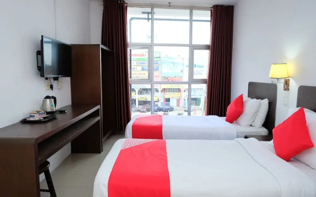 Grand City Hotel I