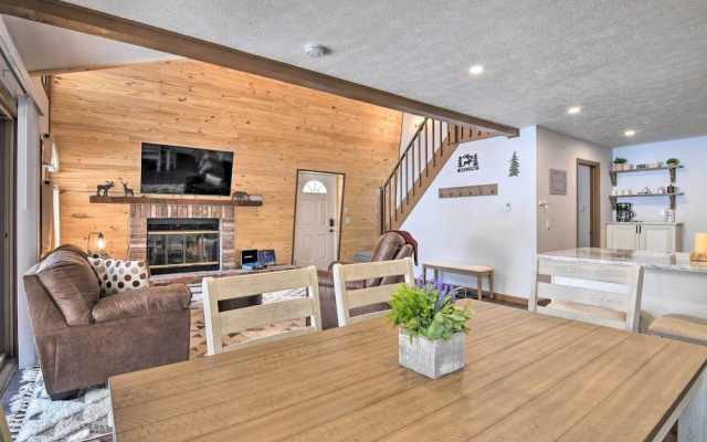 Tobyhanna Cabin w/ Deck, Community Pool & Golf!