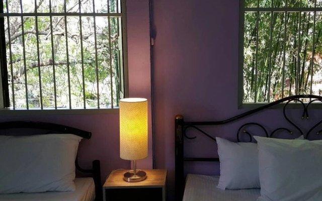 OYO 554 Old Town Boutique Hostel