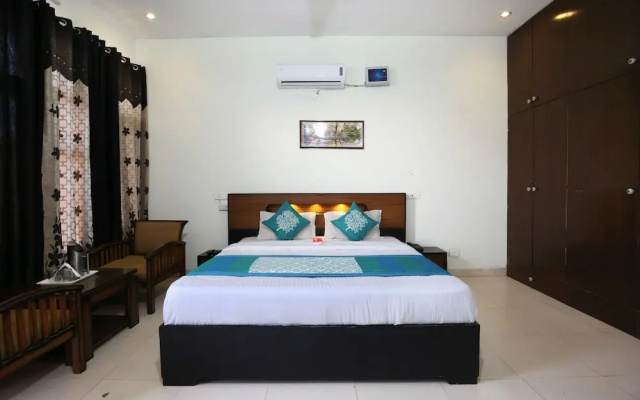 OYO 4890 Sector 21 Panchkula