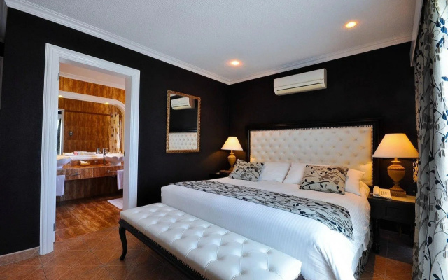 Monaco Suites de Boracay
