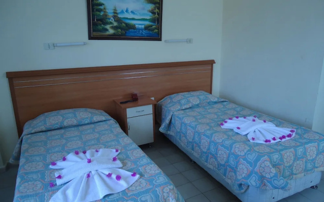 Ekin Hotel