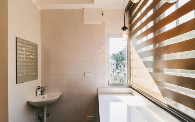 Ha Noi Unique Railway Homestay