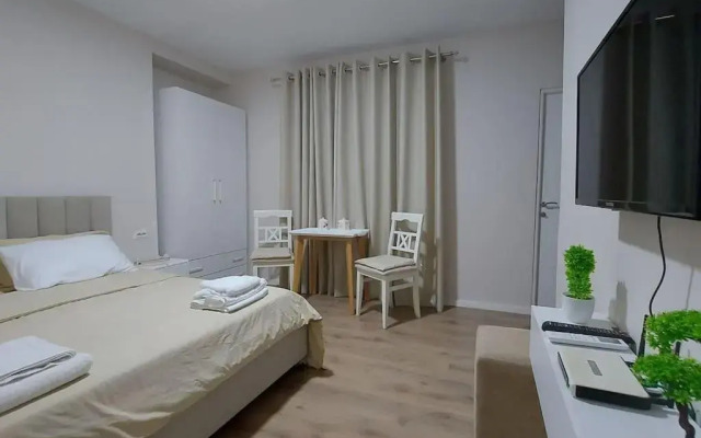 COZY Couple Bedroom