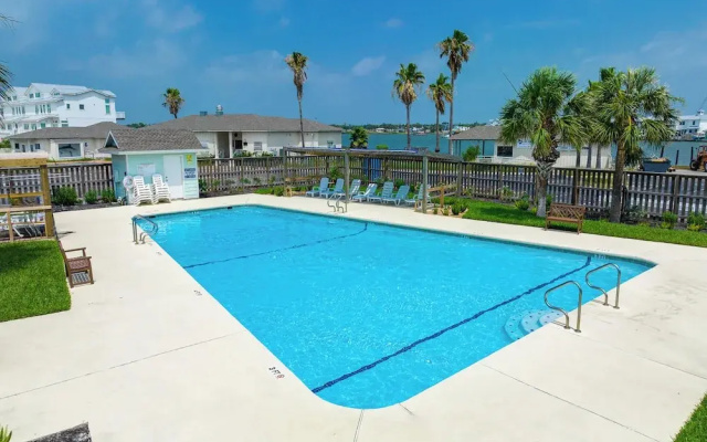 Siesta Keys by Miss Kitty’s