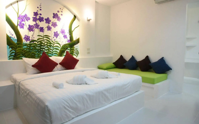 Siri Lanta Resort  (SHA Extra Plus)