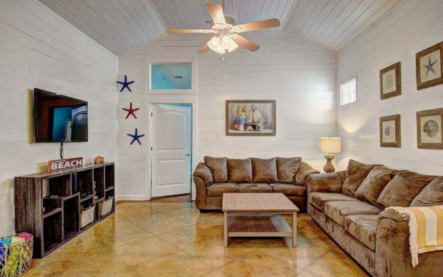 Gone Coastal - 3 Br Condo