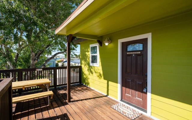 Salty Air Retreat - Side A