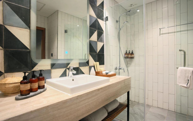 Baitong Hotel & Resort