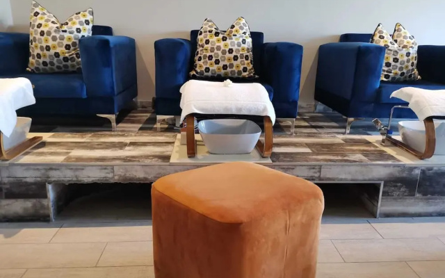 Blueberry Hill Hotel