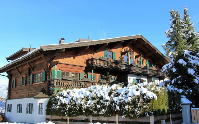 Cozy Apartment near Ski Area in Kitzbuhel
