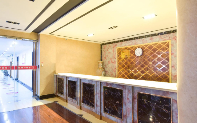OYO Chunsen Theme Hotel