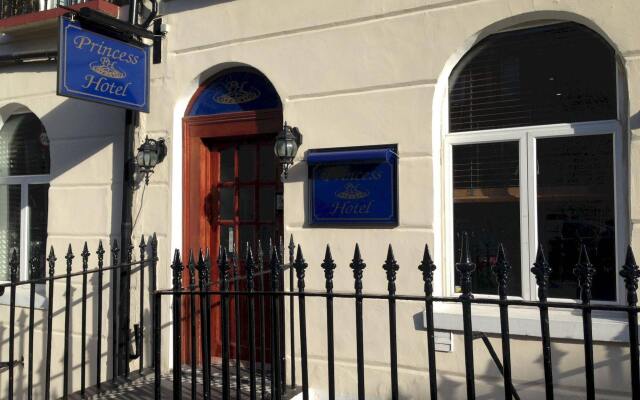 Princess Hotel Лондон вид на фасад