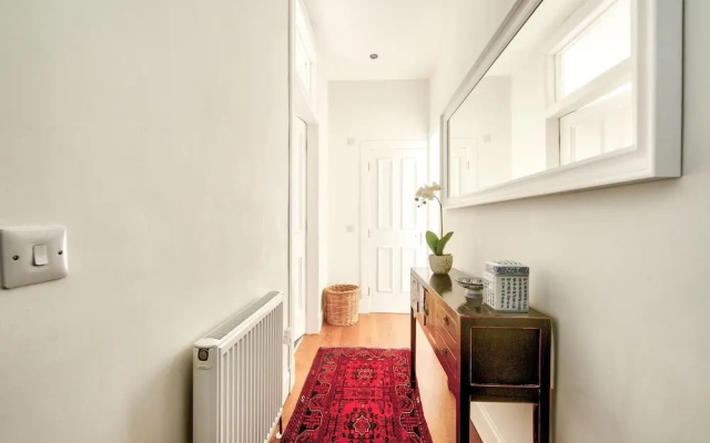Homely 2 Bedroom Apartment Close To City Centre