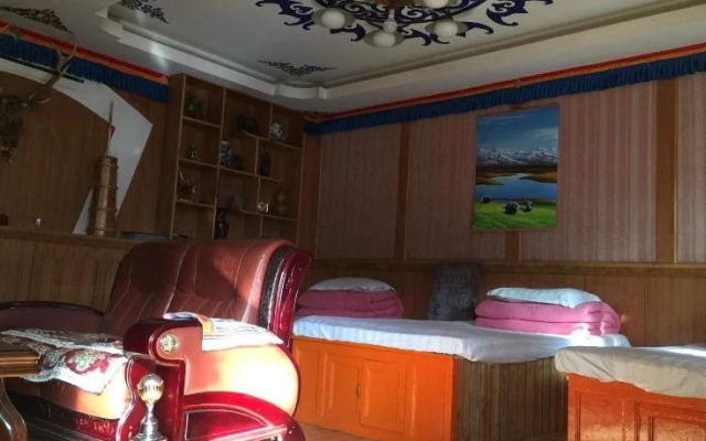 Yangkor Tibetan Homestay - Hostel
