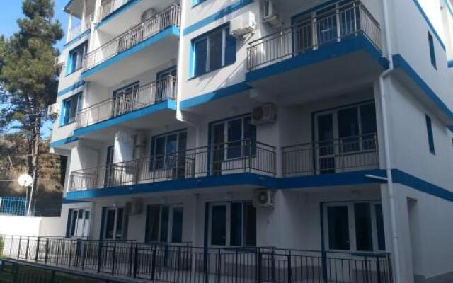 Отель Blue Bay Palace Apart Complex Болгария, Поморие - отзывы, цены и фото номеров - забронировать отель Blue Bay Palace Apart Complex онлайн вид на фасад