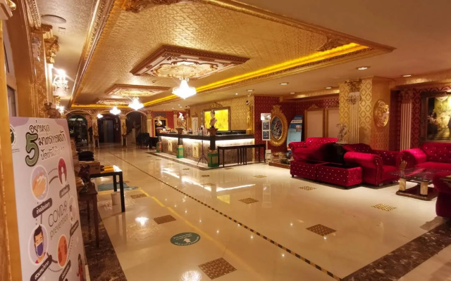 Rita Resort and Residence