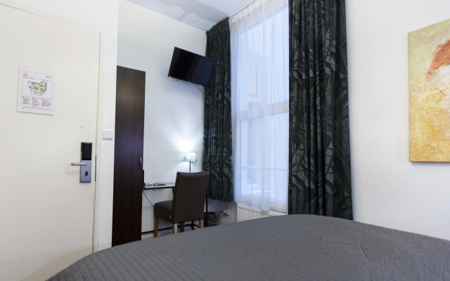 Quentin Canal House Hotel