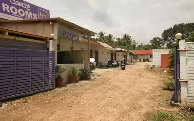 Oyo 18969 H3 Rooms