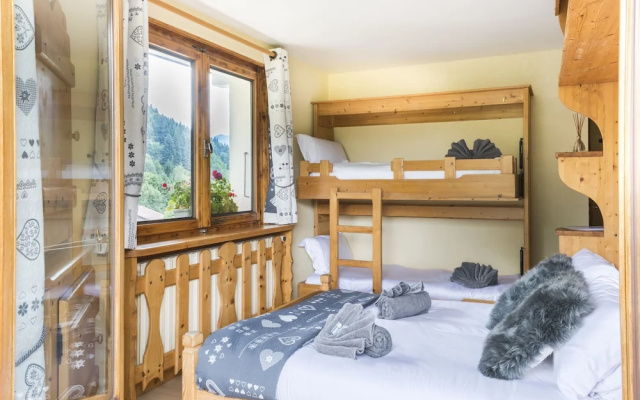 Chalet Bluebell