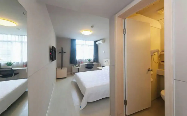 StarChain Qijiang Hotel - Zhongshan Xingzhong Square Sunwen Pedestrian Street Branch