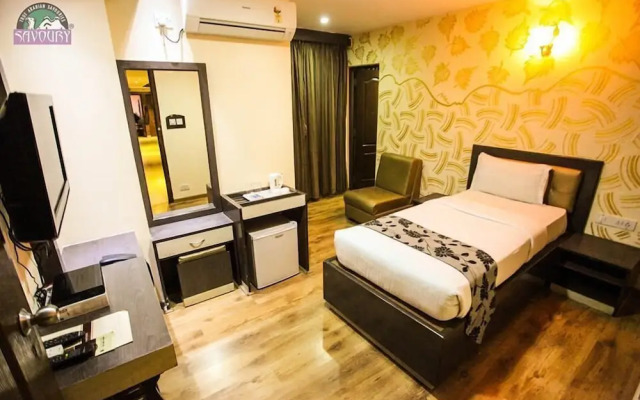 Seashell Residency & Restaurant