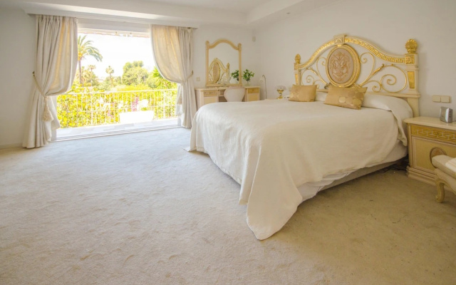 Villa Shayna