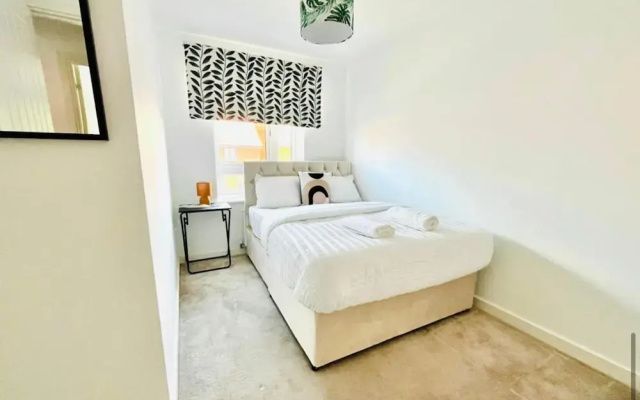 Honeybee Haven Retreat - 3 Bed House