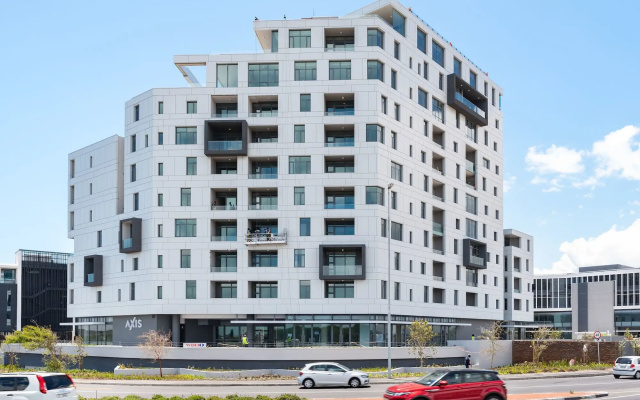 Axis Luxury Apartments  by Century City Hotels