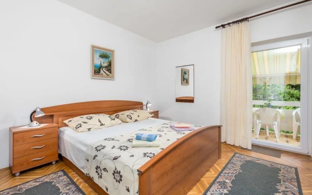 Awesome Apartment in Pag With 3 Bedrooms