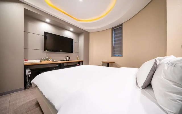 Ulsan Samsan Q5