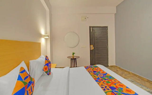 Fabhotel The Vibe