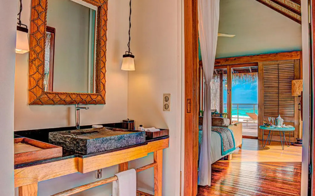 Отель Constance Moofushi All Inclusive